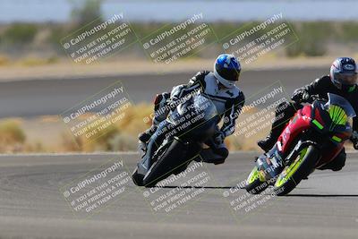 media/Oct-08-2022-SoCal Trackdays (Sat) [[1fc3beec89]]/Turn 14 (1050am)/